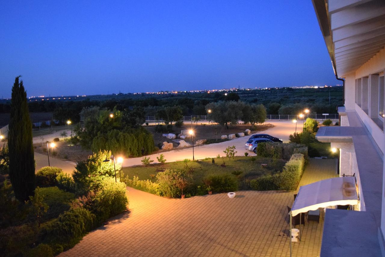 Bed and Breakfast Zyra Garden Club Acquaviva delle Fonti Exterior foto